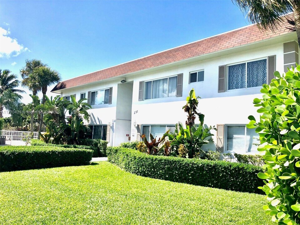251 SE 6th Ave in Pompano Beach, FL - Building Photo