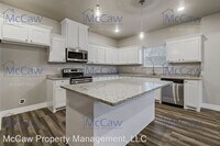 3625 College St photo'