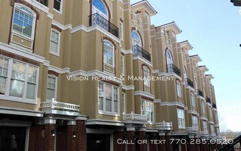 829 Clifton Heights Ln NE in Atlanta, GA - Building Photo - Building Photo