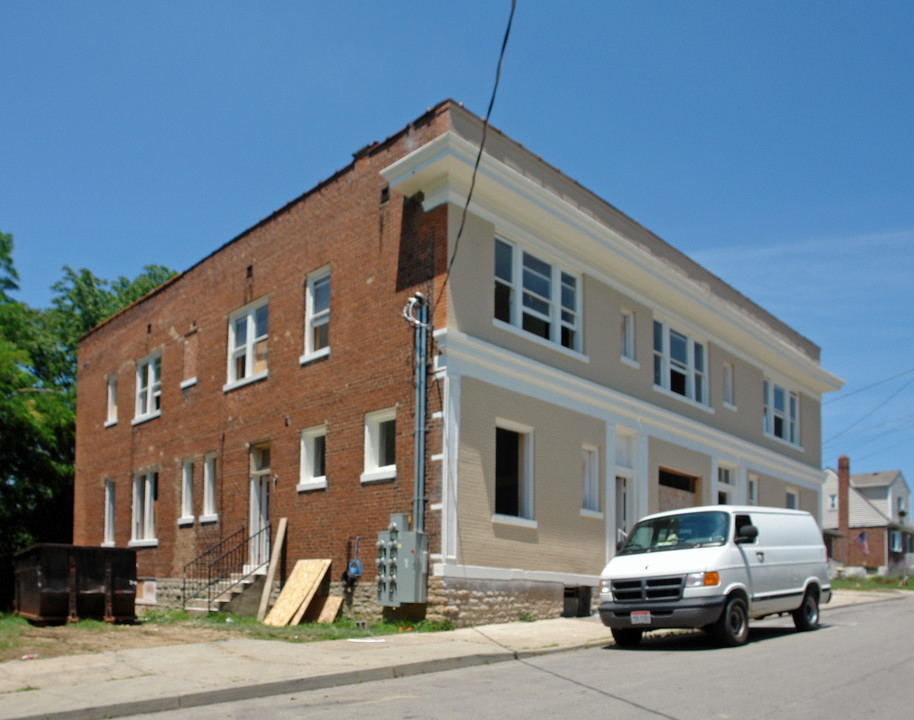 228-236 Main St in Newport, KY - Building Photo