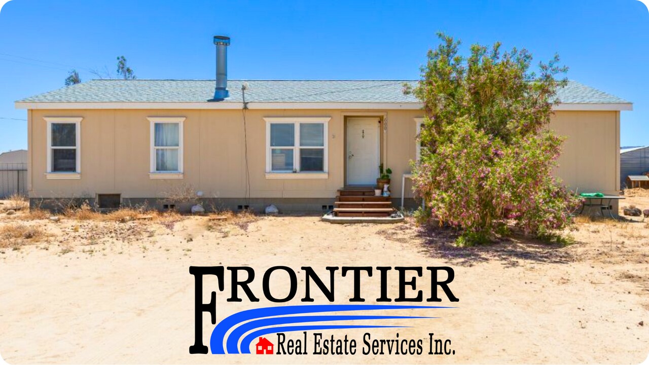 6009 Las Flores Ave in Inyokern, CA - Building Photo