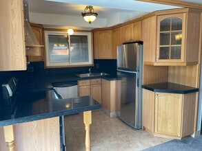 1159 Ridgecrest Ave in Oshawa, ON - Building Photo - Building Photo