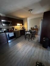 40 Depot St, Unit 3 in Douglas, MA - Foto de edificio - Building Photo