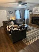 1021 Spring Villa Dr in Jacksonville, NC - Building Photo - Building Photo