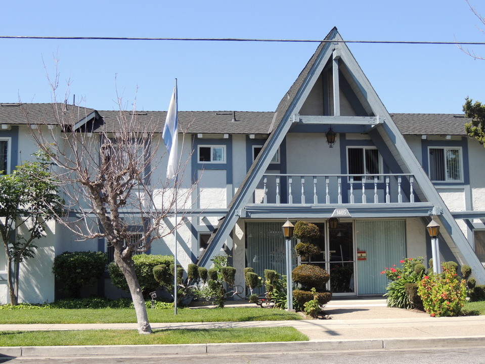 Campbell House in San Jose, CA - Building Photo