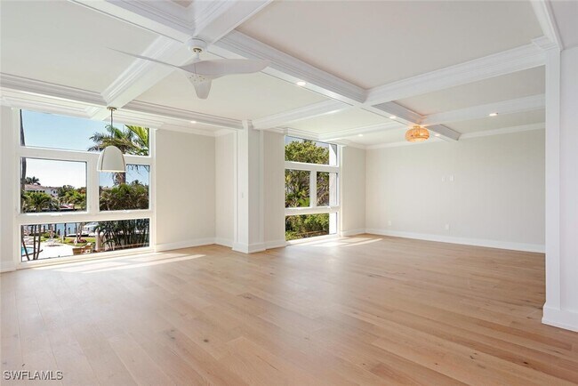 property at 400 Park Shore Dr
