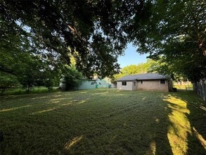 2004 Throckmorton St in Gainesville, TX - Building Photo - Building Photo