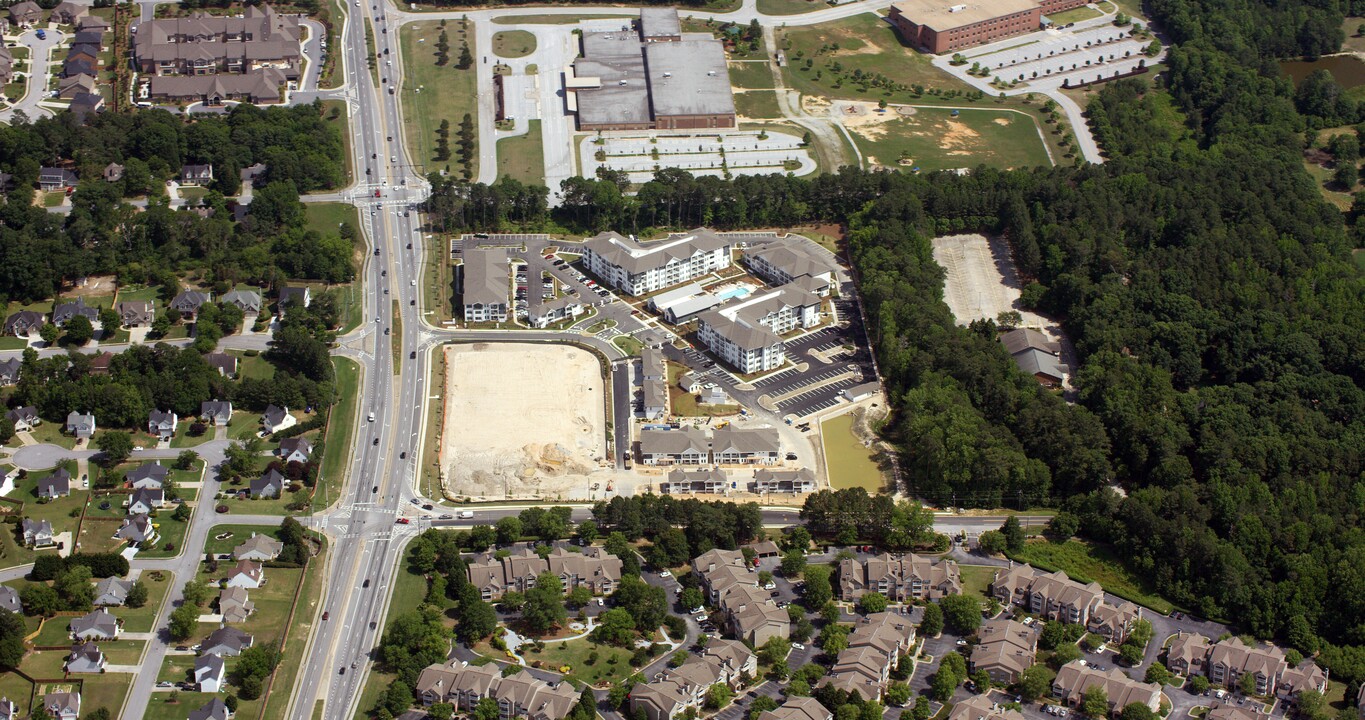 Dylan at Grayson in Grayson, GA - Building Photo