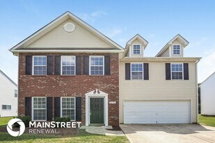 6826 Championship Dr in Whitsett, NC - Building Photo