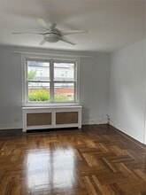 109 Greenvale Ave in Yonkers, NY - Building Photo - Building Photo