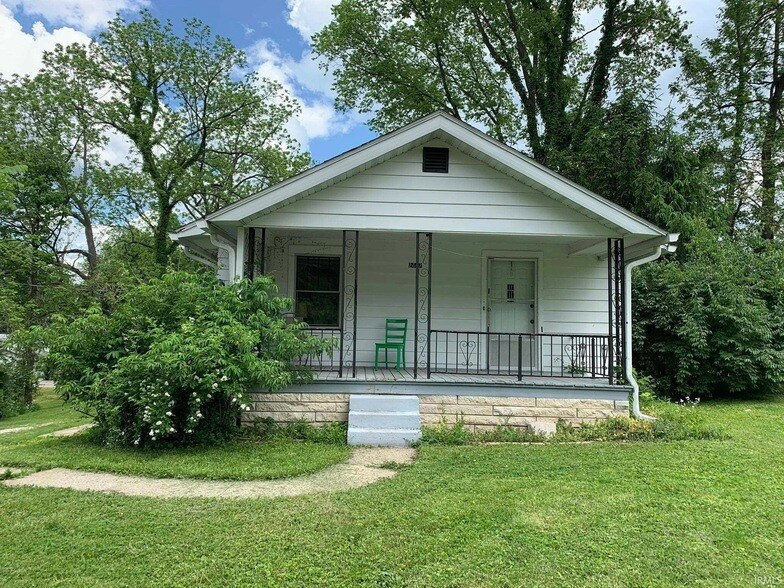 2607 Rockport Rd in Bloomington, IN - Building Photo