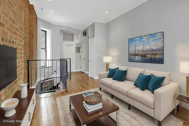 248 Mott St in New York, NY - Building Photo - Building Photo