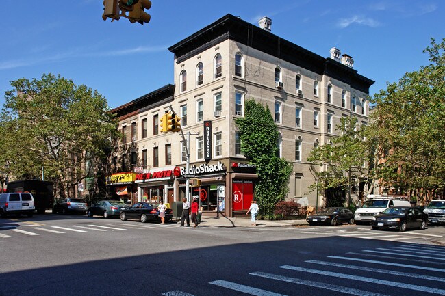 254 7th Ave