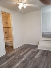 3900 55th Ave N, Unit one half in St. Petersburg, FL - Building Photo - Building Photo