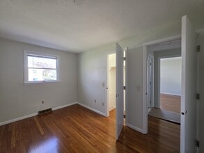 196 Manzella Ct in Rockland, MA - Building Photo - Building Photo