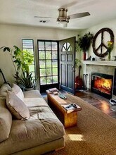 101 Longhorn Ln in Ojai, CA - Building Photo - Building Photo