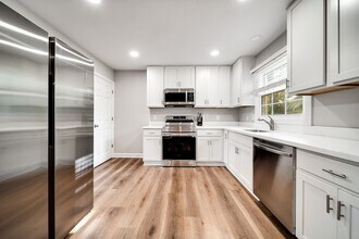 1015 Craig St in Gallatin, TN - Foto de edificio - Building Photo