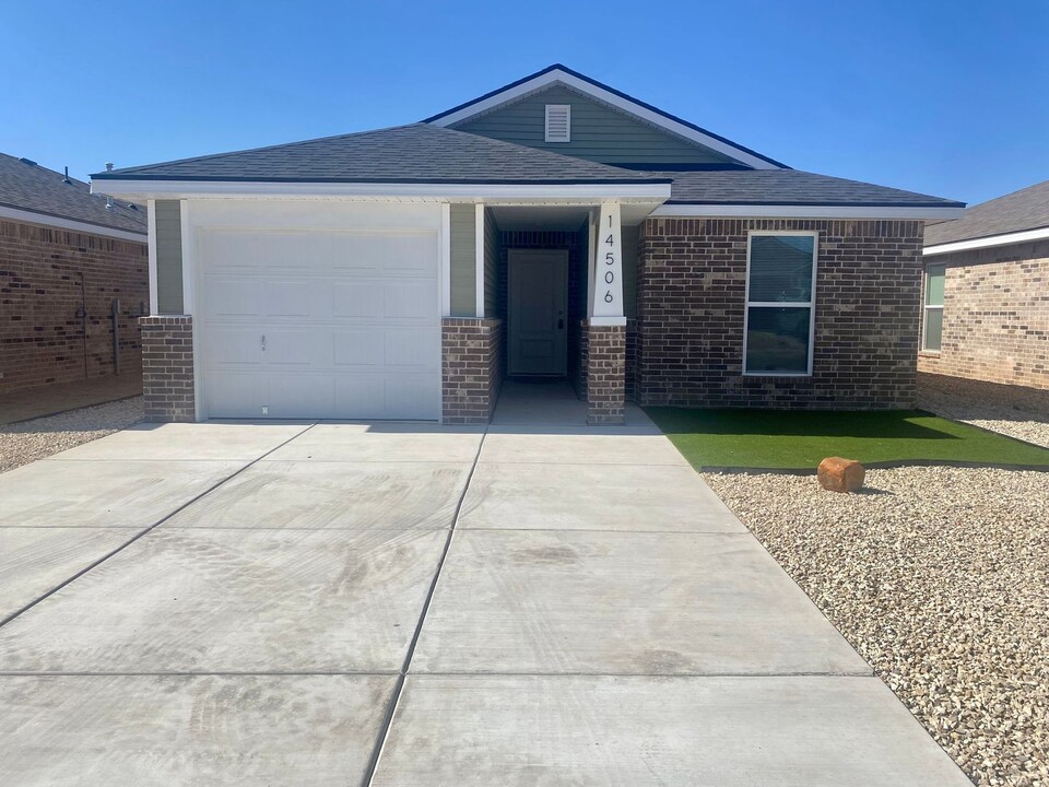 14506 Quanah Ave in Lubbock, TX - Building Photo