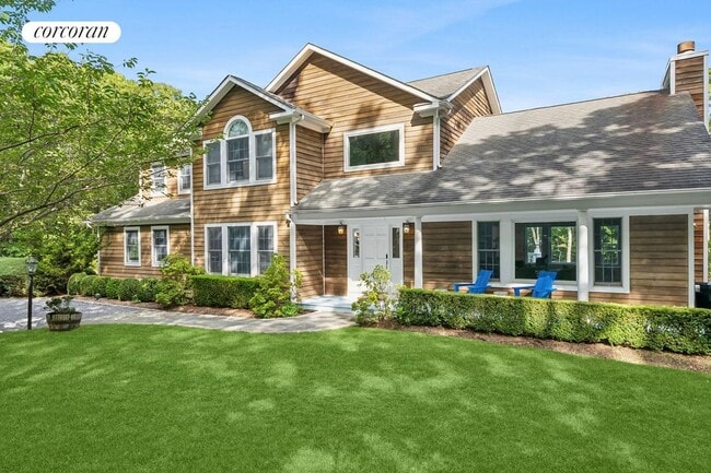 property at 5 Mountain Laurel Ln
