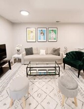 1002 W Mulberry Ave, Unit 101 in San Antonio, TX - Foto de edificio - Building Photo