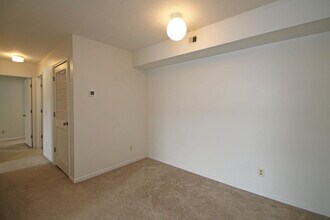 1018 Blue Ridge Dr-Unit -Apt 9 in Harrisonburg, VA - Building Photo - Building Photo