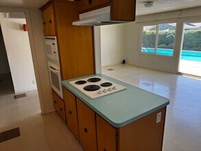 544 Canosa Ave in Las Vegas, NV - Building Photo - Building Photo