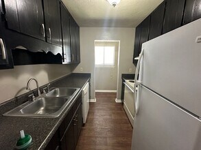 1415 Willow Bend Way in Tallahassee, FL - Building Photo - Building Photo