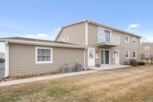 7924 164th Pl in Tinley Park, IL - Building Photo