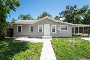 606 4th Ave NW in Largo, FL - Building Photo