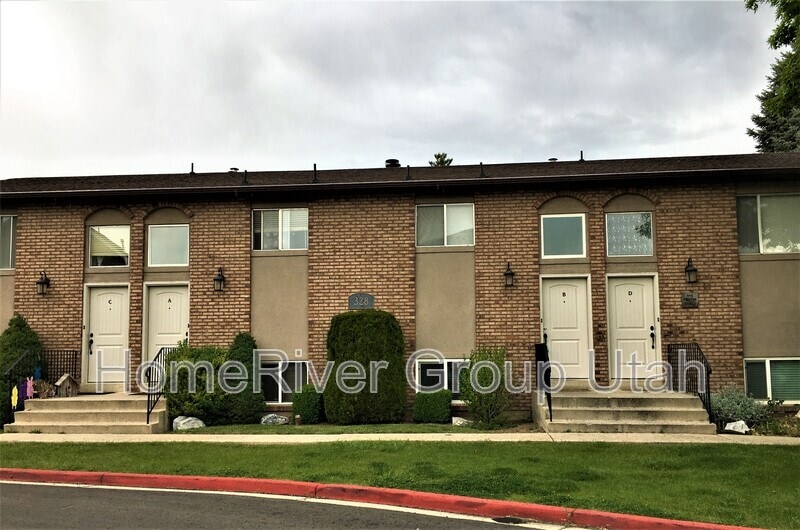 328 W Amiron Way in Orem, UT - Building Photo