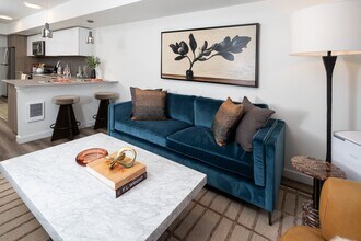 The LINE in Shoreline, WA - Foto de edificio - Building Photo