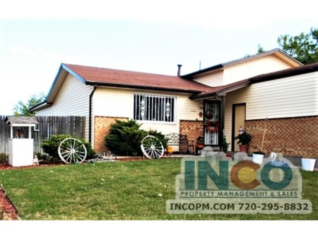 5444 Billings St in Denver, CO - Building Photo - Building Photo