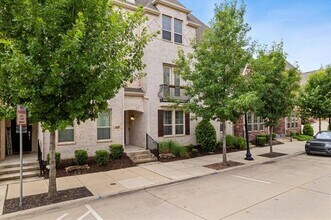 6013 Page St in Frisco, TX - Building Photo - Building Photo