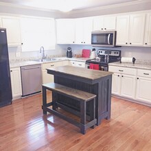 210 Maple Dr in Franklin, TN - Building Photo - Building Photo