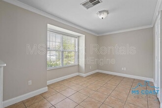 387 Debuys Rd in Gulfport, MS - Building Photo - Building Photo