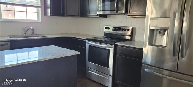 570 Freedom Dr in Pittsboro, IN - Building Photo - Building Photo