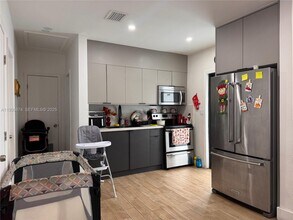 2775 SW 6th St in Miami, FL - Building Photo - Building Photo