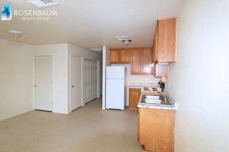 8281 W Sandy Ln in Arizona City, AZ - Building Photo - Building Photo