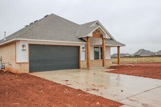 1243 Tawny Hls Rd in Piedmont, OK - Building Photo - Building Photo