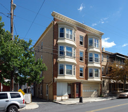 1145 W Linden St in Allentown, PA - Foto de edificio - Building Photo