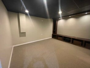 181 Redwood Ln, Unit 181 Redwood in Hoover, AL - Foto de edificio - Building Photo
