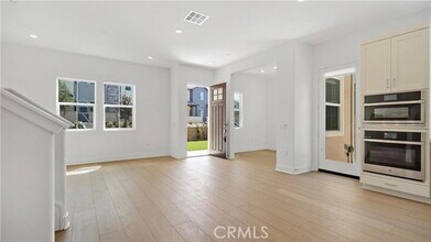 110 Scoville in Irvine, CA - Building Photo - Building Photo