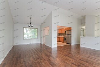 12258 Trailoaks Ct in Florissant, MO - Building Photo - Building Photo