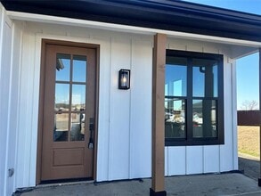 523 Harris St in Gunter, TX - Building Photo - Building Photo