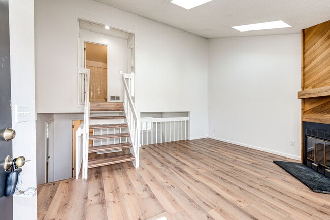 17467 E Rice Cir in Aurora, CO - Building Photo - Building Photo