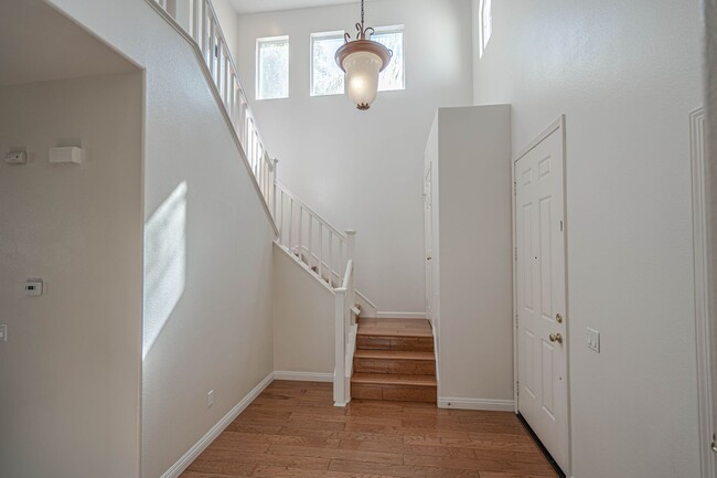 28482 Santa Catarina Rd in Santa Clarita, CA - Building Photo - Building Photo