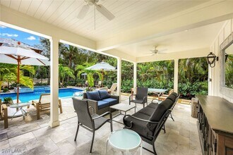 1437 Sandpiper St in Naples, FL - Building Photo - Building Photo