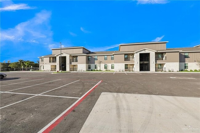 15 N 23rd St in McAllen, TX - Building Photo - Building Photo