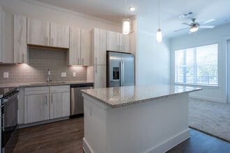 Ivy Point Cinco Ranch in Katy, TX - Building Photo - Interior Photo