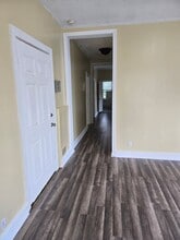 79 Wesleyan Ave in Providence, RI - Foto de edificio - Building Photo